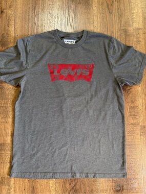LEVI’S Housemark Men's Gray/Red Logo Graphic Crew Neck Short Sleeve T-Shirt M